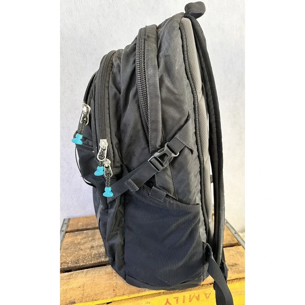 Thule Sweden Laptop Backpack Bag Black EnRoute Strut 15